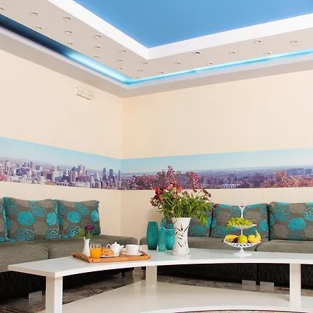 Vivar فندق تيرانا